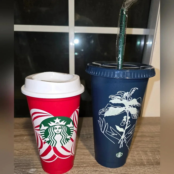 LOT of 2 Starbucks Cups Reusable Limited Edition Christmas Plastic Tumblers - Picture 1 of 5